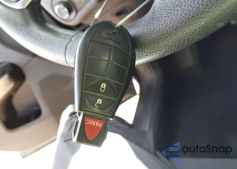 2020 Jeep Cherokee Latitude 4X4 z USA, uszkodzony, nr VIN 1C4PJMCB0LD652081